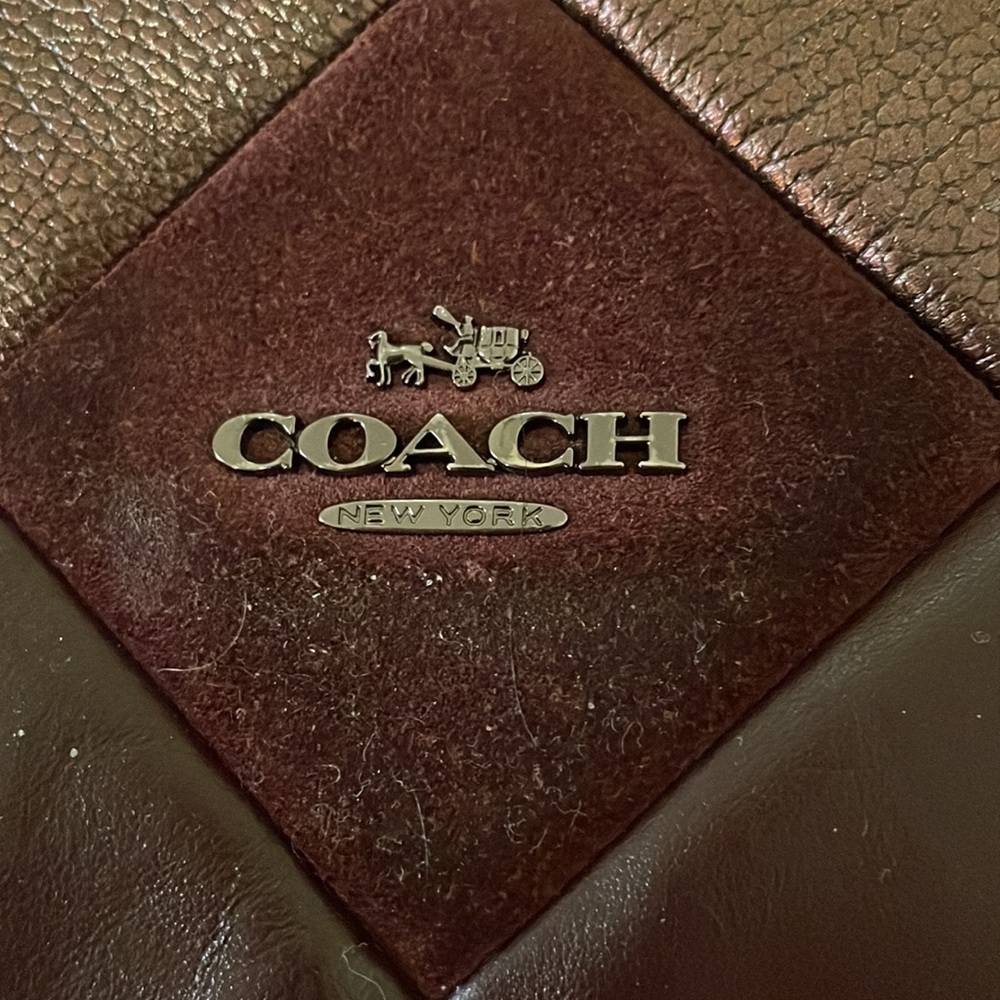 Authentic Coach purse - Picture 3 of 9